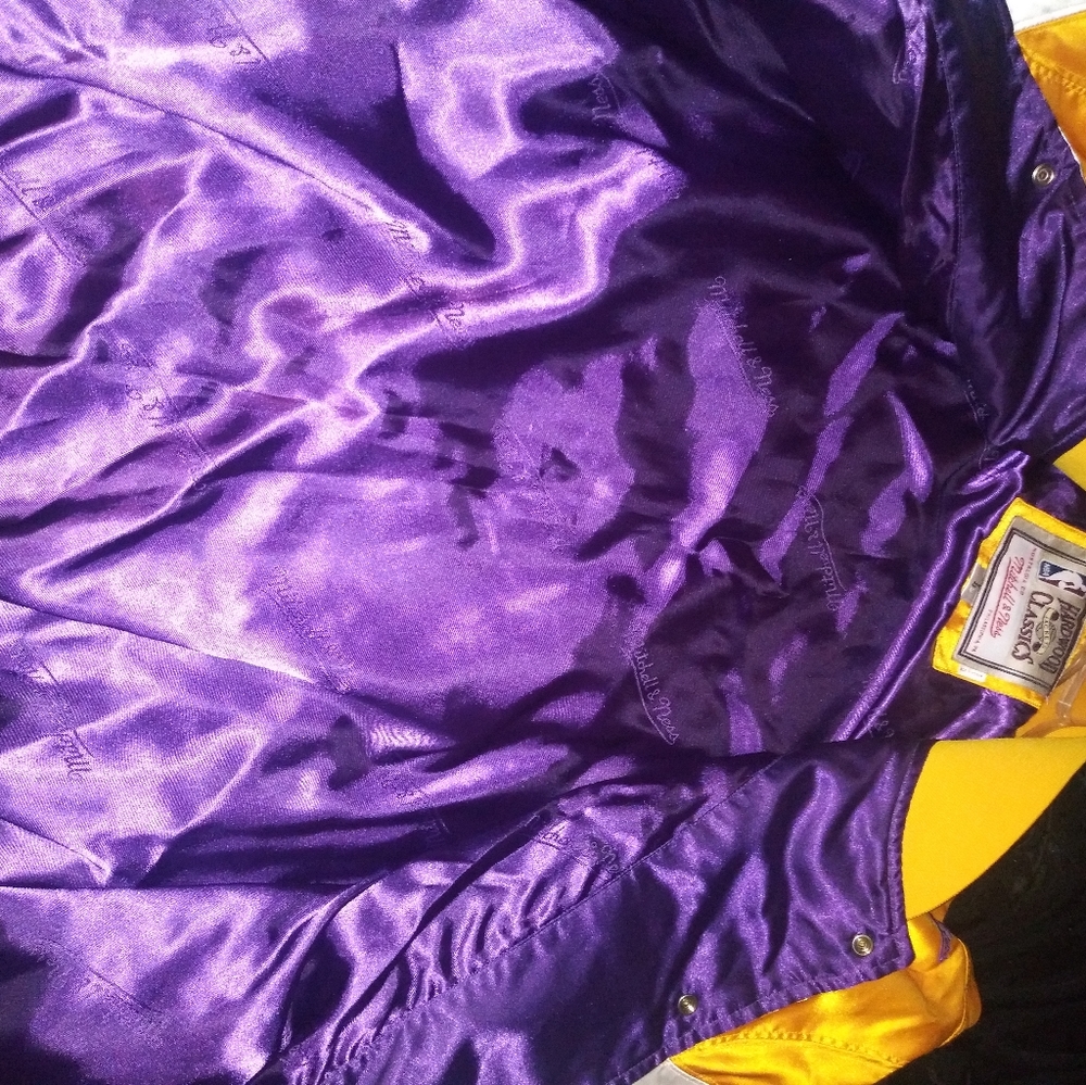 Rare* Mitchell & Ness Lakers Hardwood Classics - Picture 11 of 13